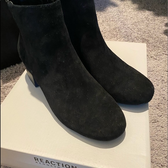 KENNETH COLE REACTION Suede booties - Picture 5 of 7